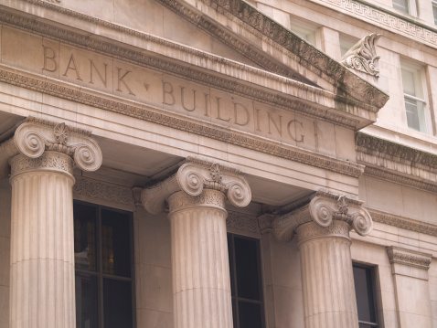 financialounge -  commissione finanza fusioni e acquisizioni prestiti settore bancario