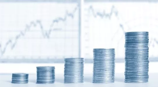 financialounge - BCE commodities Federal Reserve Fondi obbligazionari inflazione materie prime mercati emergenti quantitative easing