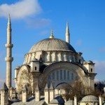 Turchia alza i tassi per difendersi dalla speculazione