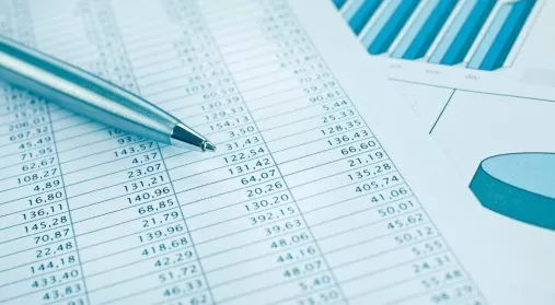 financialounge -  debito pubblico economia finanza italia PIL tassi di interesse