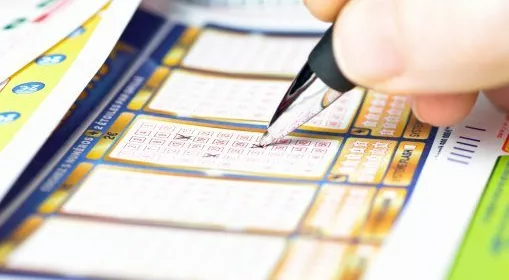 financialounge - borsa Fondi obbligazionari High Yield imprese italia rating settori