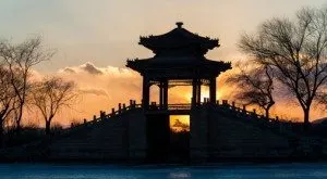 financialounge - cina crescita economica debito pubblico Invesco mercati azionari Mike Shiao Renminbi