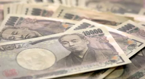 financialounge - Abenomics banche centrali Ben Bernanke crescita economica esportazioni Federal Reserve fondi pensione giappone mercati azionari politica monetaria yen