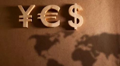 financialounge - Abenomics banche centrali giappone inflazione Jetro politica monetaria Shinzo Abe Unione europea USA