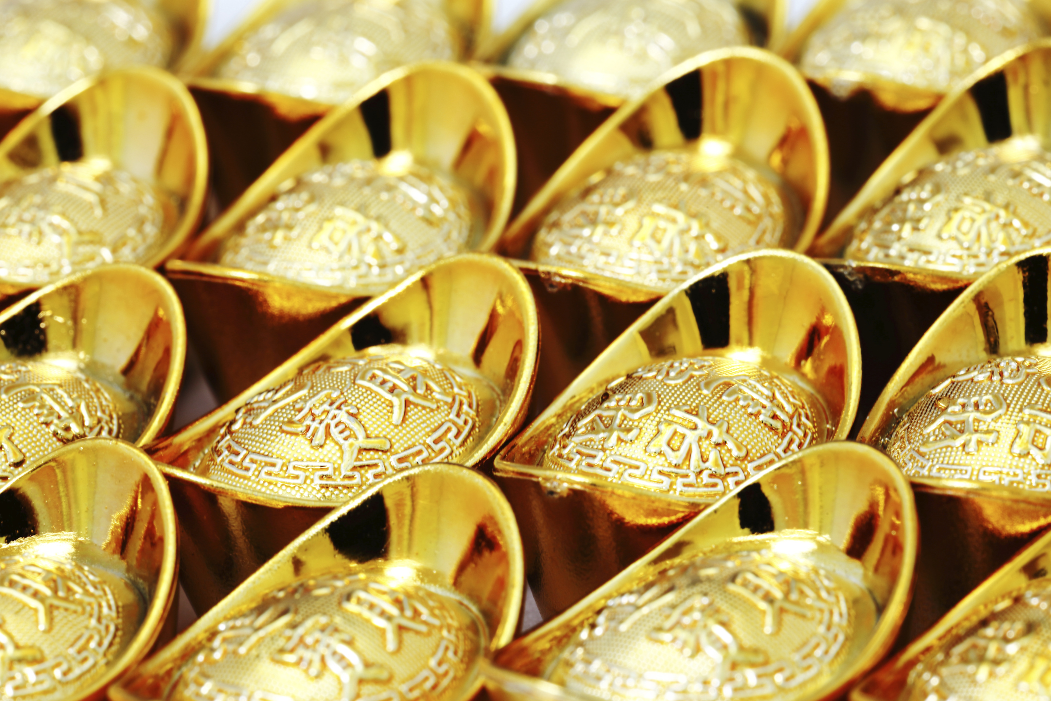 financialounge -  cina consumi Hong Kong india lusso oro