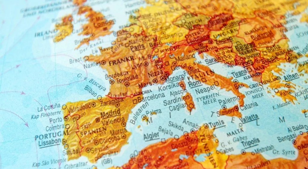 financialounge - crescita economica mercati azionari riforme Shinzo Abe