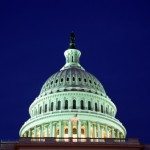 Focus su azioni e credito, ma attenzione ai rischi politici