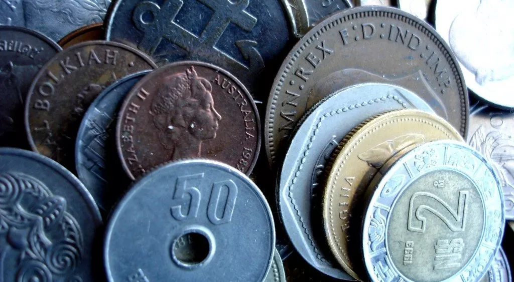 financialounge - diversificazione dollaro euro livello di rischio mercati emergenti mercati valutari Renminbi yen