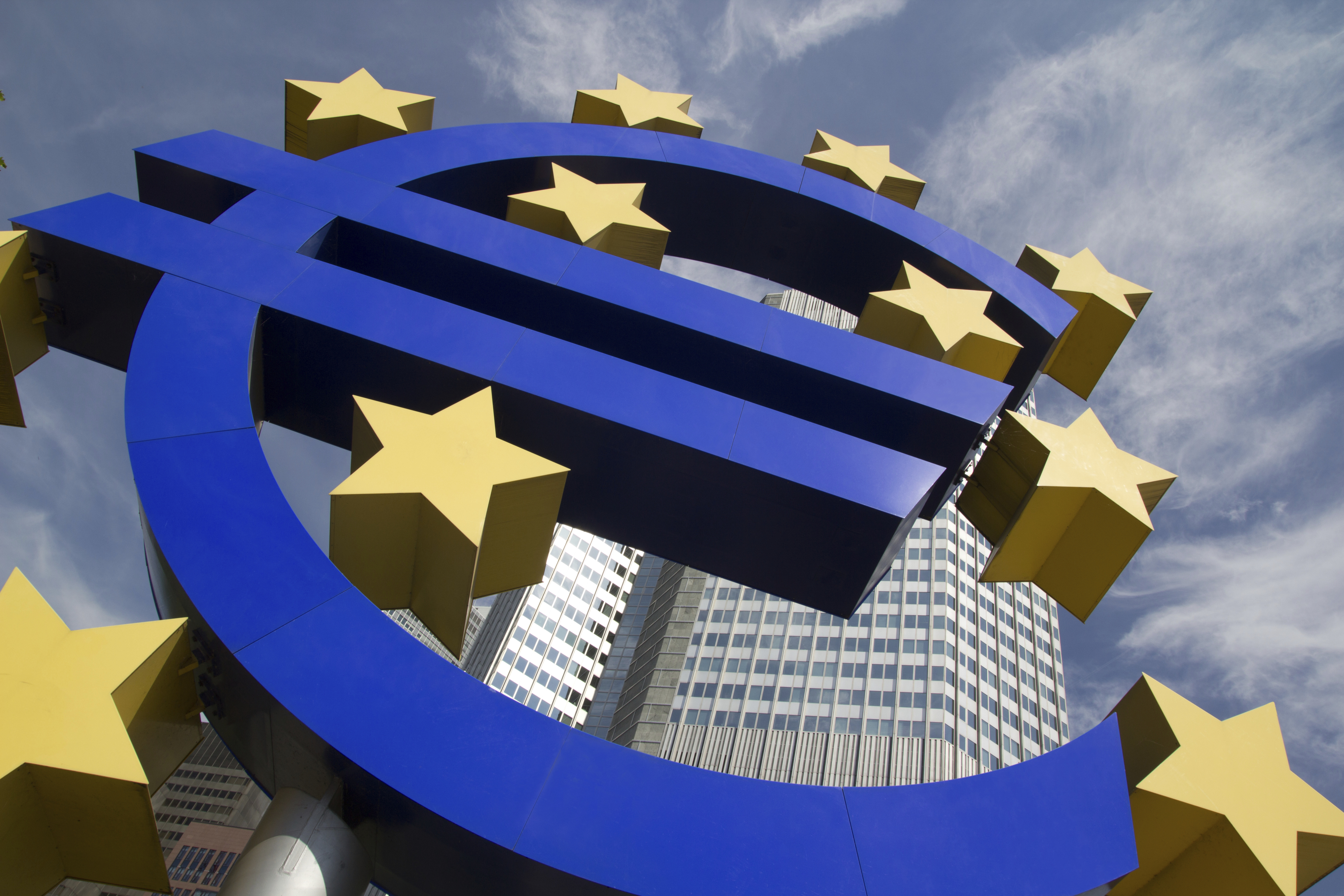 financialounge -  Asset Backed Securities BCE cartolarizzazione Europa Fondi obbligazionari Laura Tardino Mario Draghi
