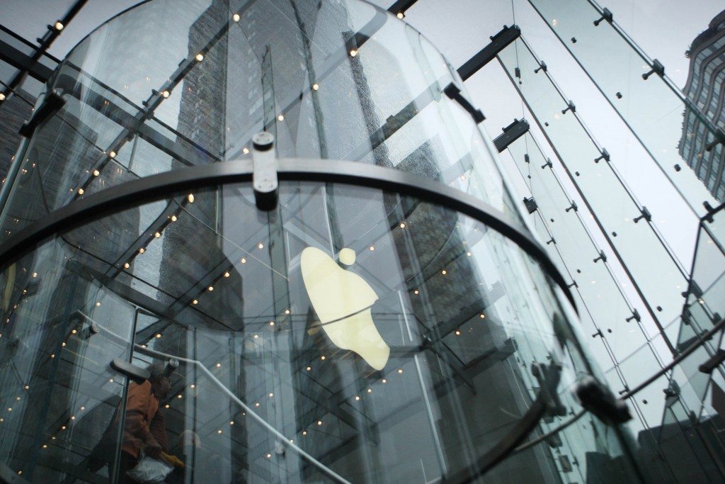 Apple si fa in sette per entrare nell’indice Dow Jones