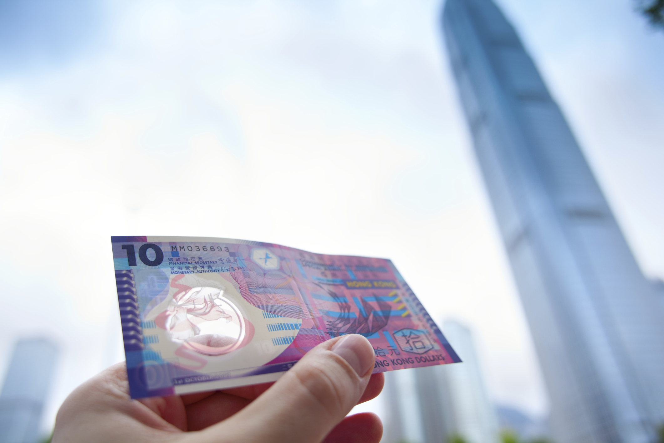 financialounge -  dollaro Europa Fondi obbligazionari Hong Kong mercati emergenti sanzioni USA