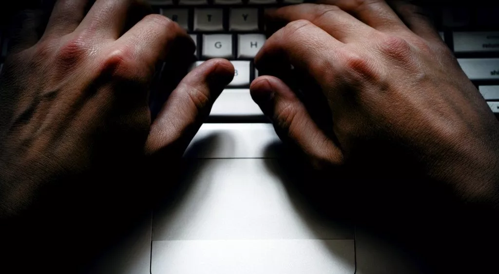 financialounge - Apple hacker hedge fund settore assicurativo settore tecnologico sicurezza