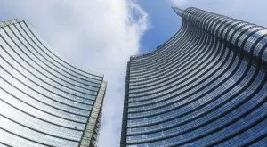 financialounge - banche italiane crescita economica incentivi fiscali Intesa Sanpaolo risparmio gestito strumenti finanziari Unicredit