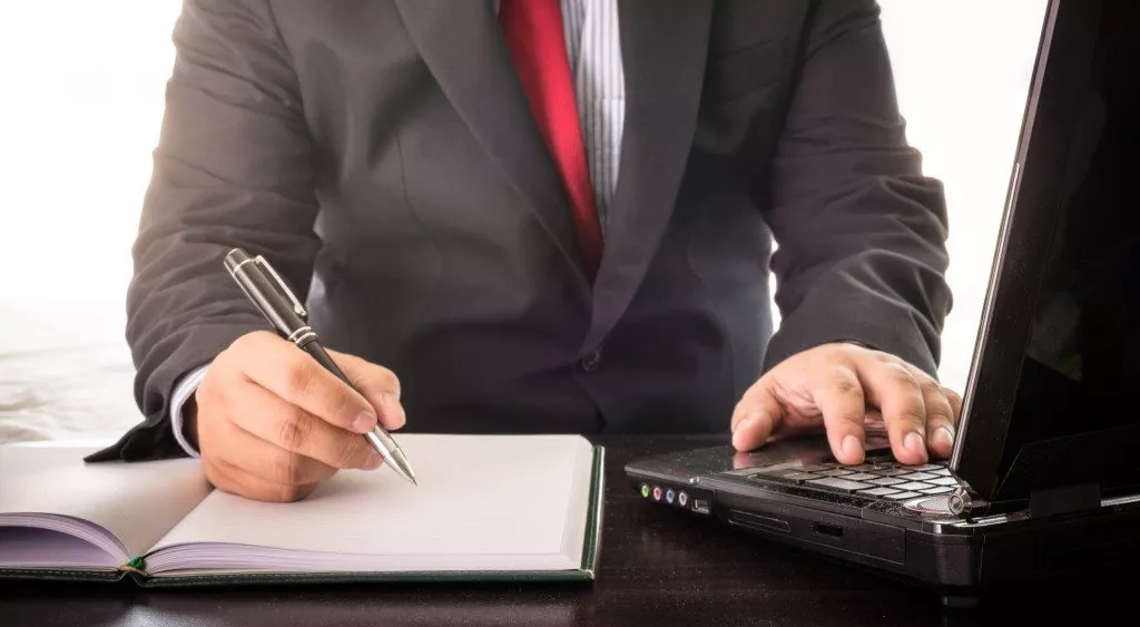 financialounge - Assoreti credito d'impresa debito pubblico promotori finanziari settore bancario settore immobiliare