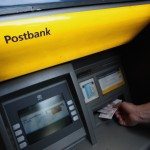 Berlino come Atene, in coda davanti ai bancomat a secco