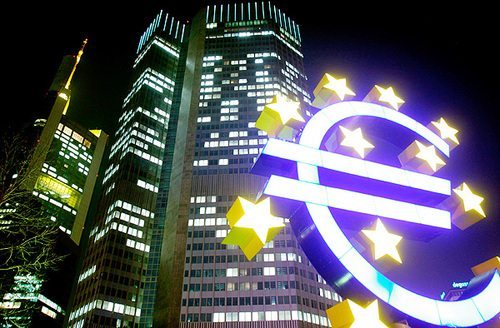 financialounge -  BCE credit crunch Eurozona Fondi obbligazionari liquidità mercati finanziari politica monetaria settore bancario strumenti finanziari tassi di interesse