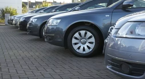 financialounge - petrolio settore automobilistico settore energetico shale oil sostenibilità USA