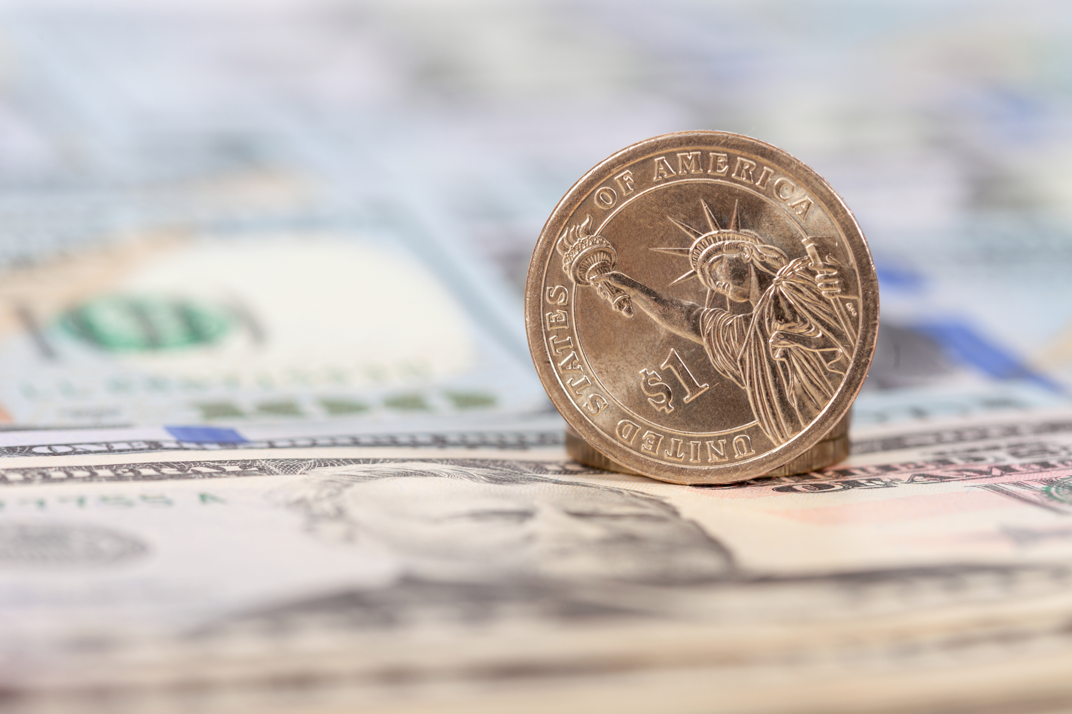 financialounge -  consumi Eurozona USA Yves Longchamp