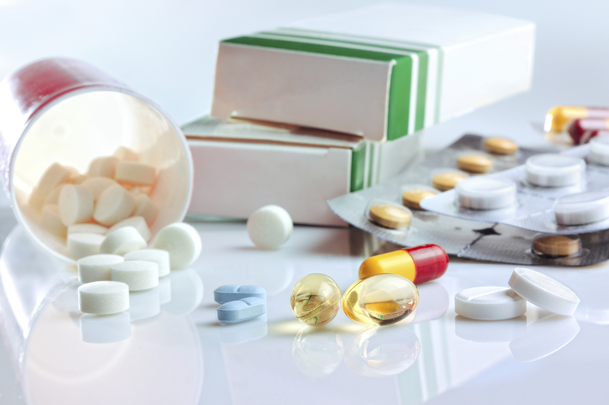 financialounge -  settore farmaceutico settore tecnologico UBP