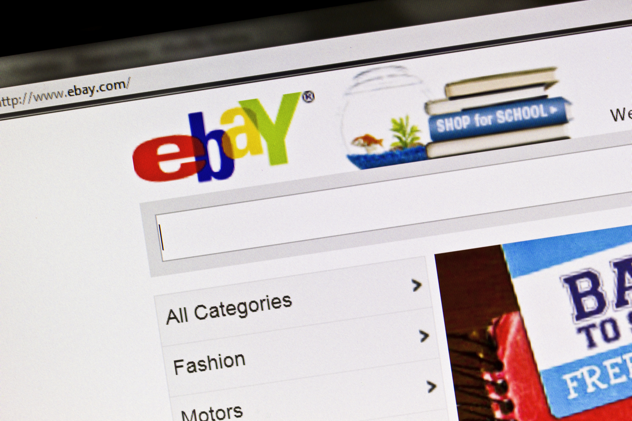 financialounge -  abbigliamento Ebay ecommerce italia musica settore sanitario settore tecnologico telecomunicazioni