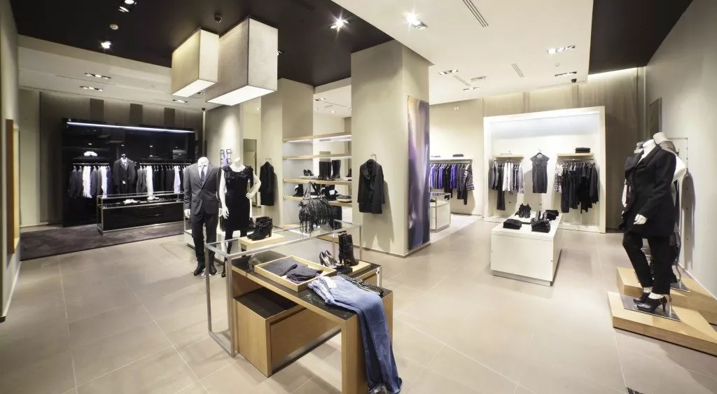 financialounge - correzione di borsa dollaro euro lusso Made In Italy mercati valutari