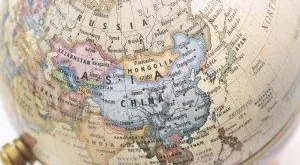 financialounge - Asia Bosch Caterpillar duration FF Asian High Yield Fund FF China RMB Bond Fund Fondi obbligazionari Intesa Sanpaolo McDonald's Renault Renminbi Volvo