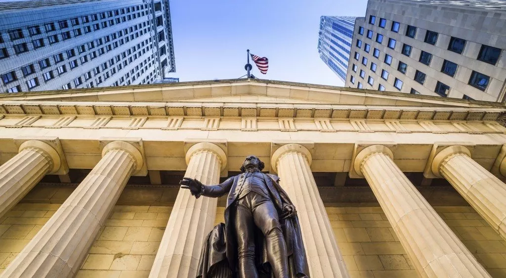financialounge - borsa ETF fondi pensione hedge fund investimenti mercati azionari speculazione Wall Street