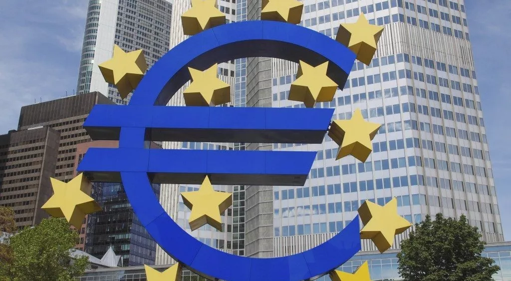 financialounge - BCE credito d'impresa dollaro euro inflazione Maria Paola Toschi Mario Draghi mercati valutari quantitative easing
