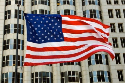 financialounge - BlackRock crescita economica Federal Reserve Fondi obbligazionari mercati azionari occupazione oro Russ Koesterich settore immobiliare tapering utilities volatilità
