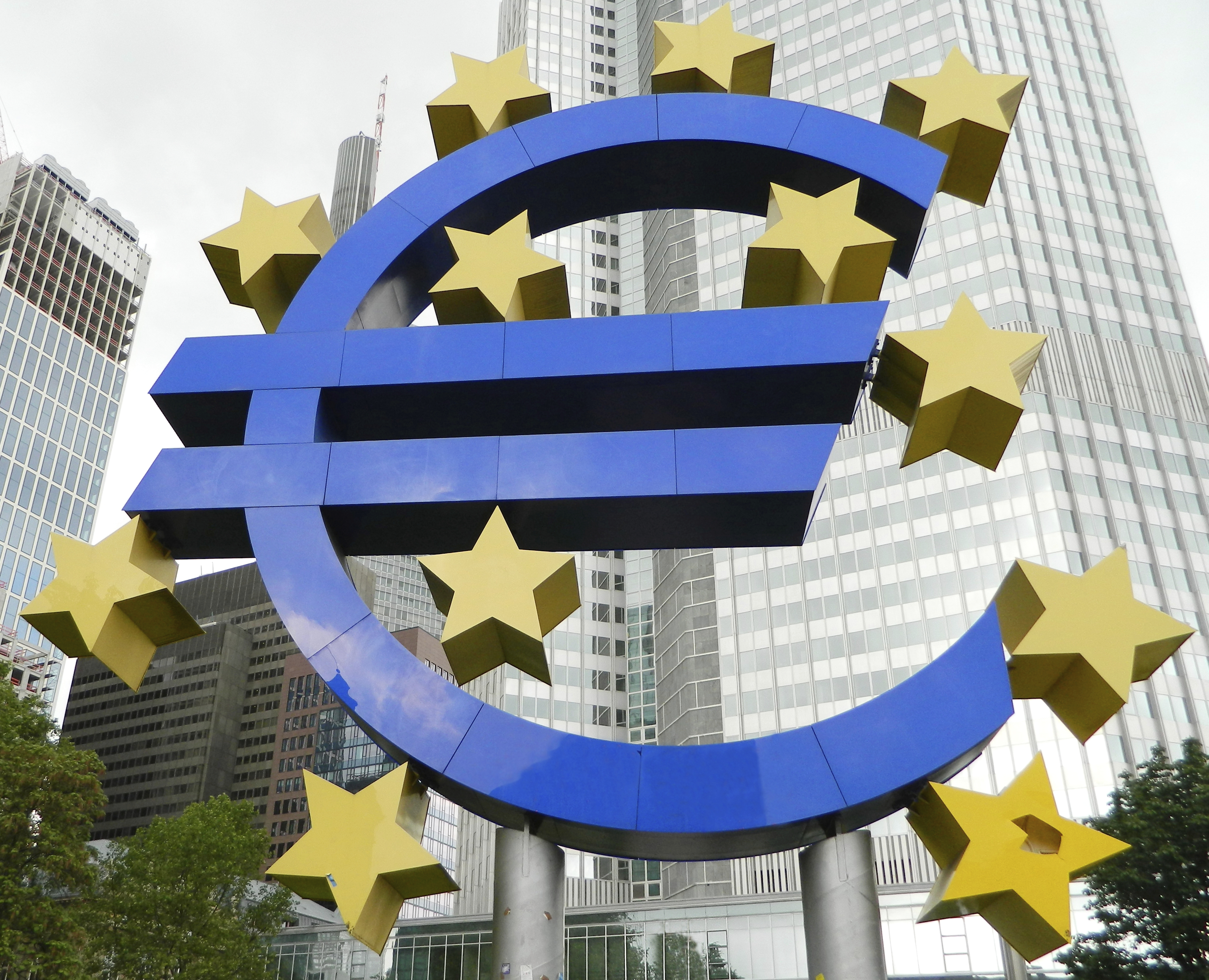 financialounge -  BCE Mario Draghi referendum tassi di interesse