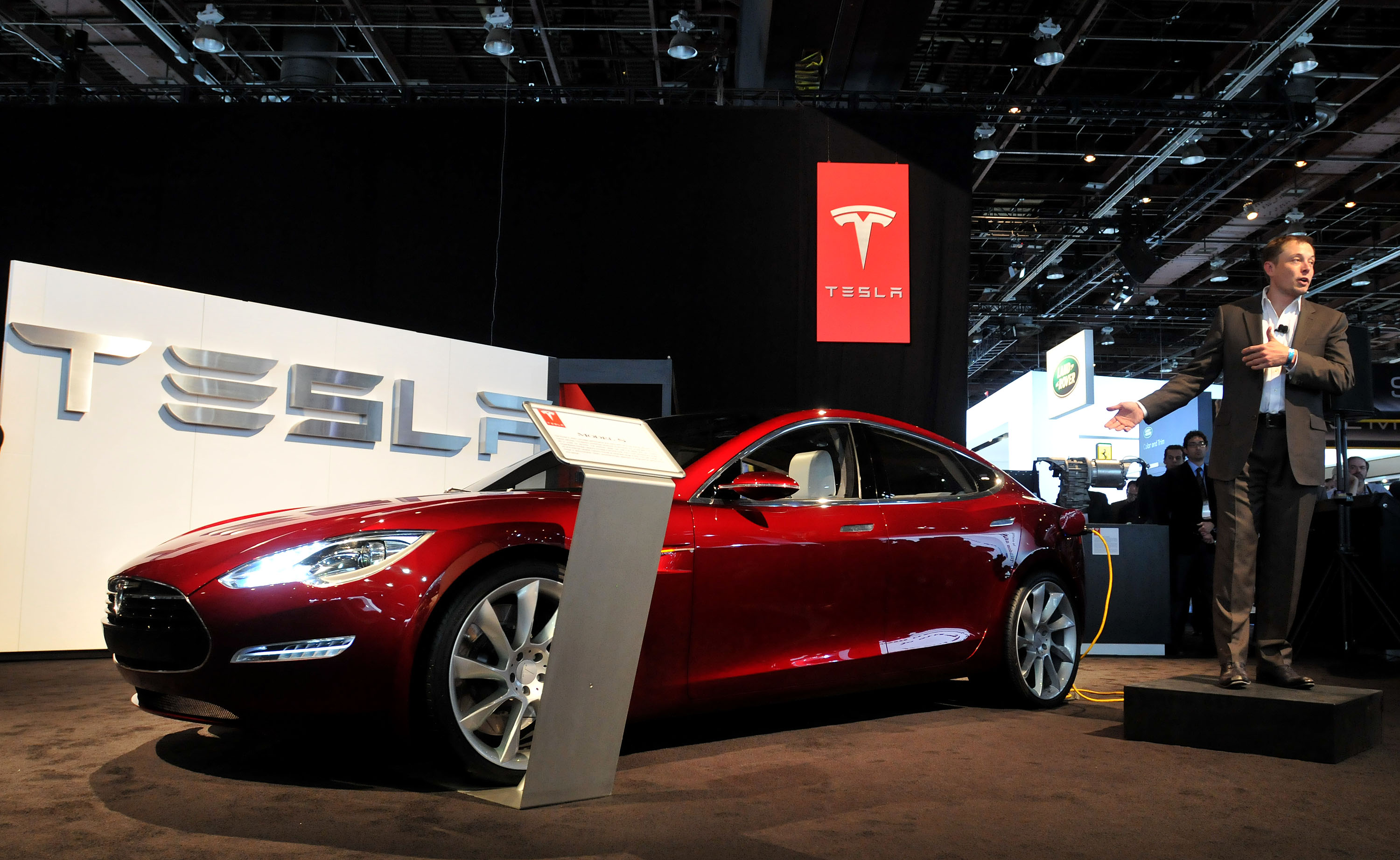financialounge -  batterie brevetti Elon Musk Panasonic settore automobilistico Tesla Wall Street