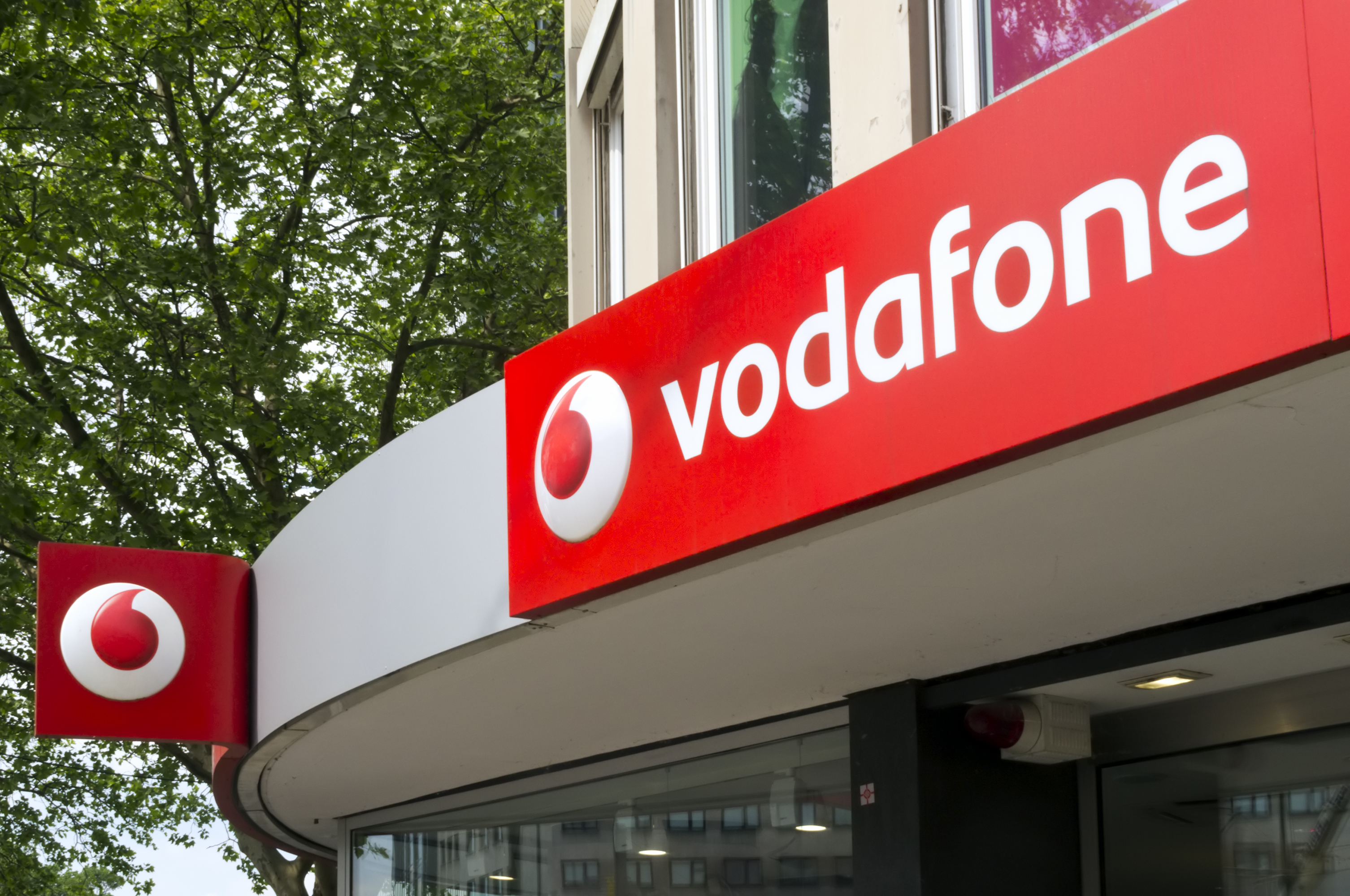 financialounge -  dollaro sterlina Verizon vodafone