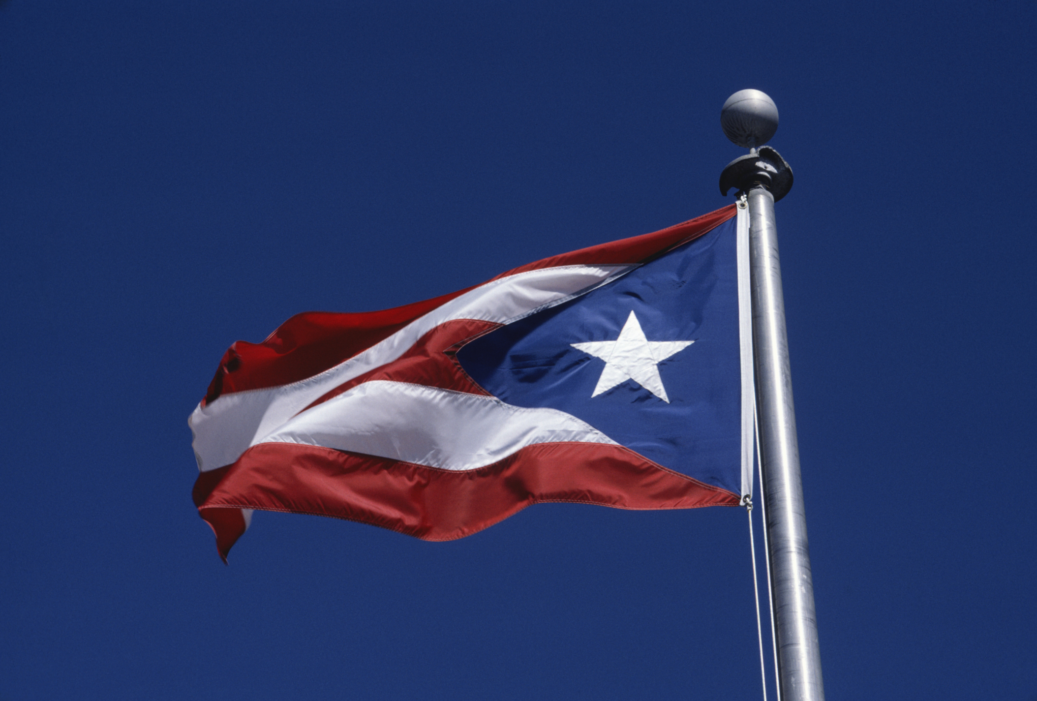 financialounge -  acqua default Porto Rico USA