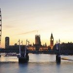 Ancora sovrappeso, ma con giudizio, su azioni UK e corporate bond