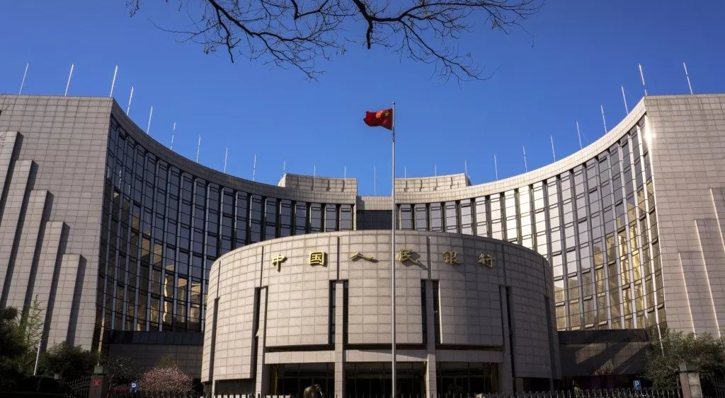 financialounge -  cina settore bancario