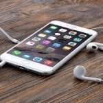 iPhone, può costare da due giorni a tre mesi e mezzo di lavoro