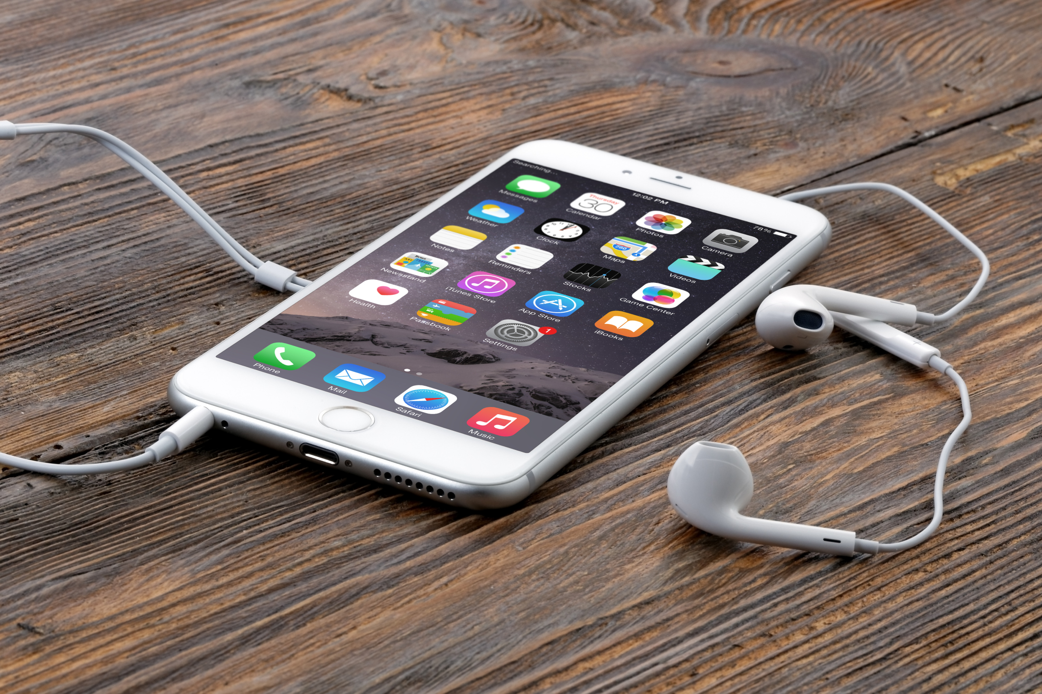 financialounge -  Apple iPhone