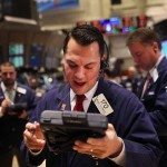 Operatori di Borsa, previsioni stabili per euro e spread