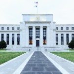 Tassi Fed, primo rialzo a marzo 2016 e tassi all’1% tra 12 mesi