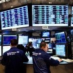 Mercati, la forte divergenza tra alta volatilità e solidi fondamentali