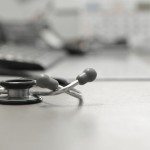 Trimestrali, la visibilità degli utili premia ciclici ed healthcare