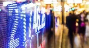 financialounge - gestione del rischio inflazione Marc Lacey materie prime mercati azionari protezione del capitale ripresa Schroders settore energetico
