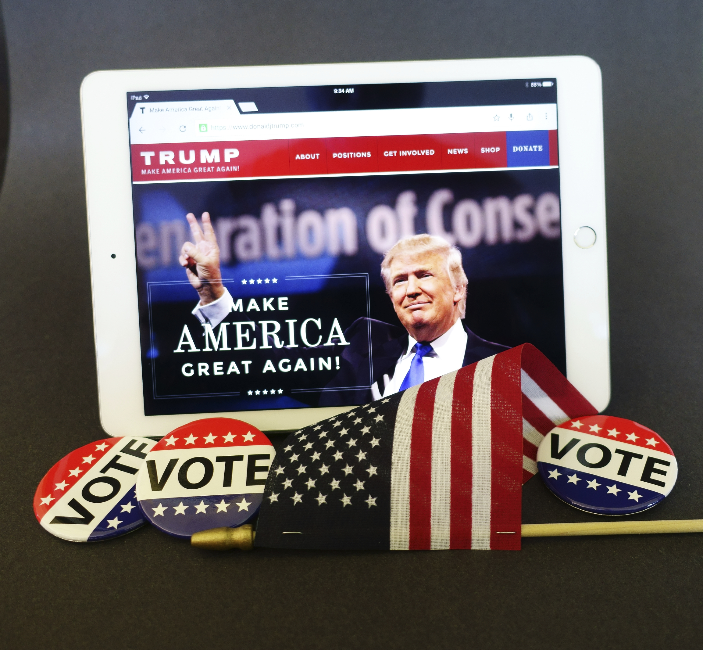 financialounge -  Donald Trump presidenziali USA social network