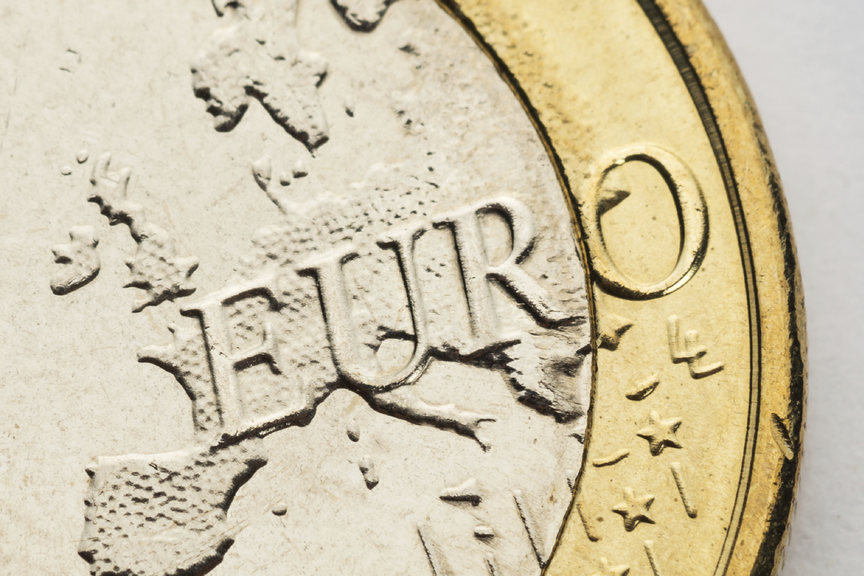 financialounge -  BCE Credit Suisse dollaro euro mercati valutari