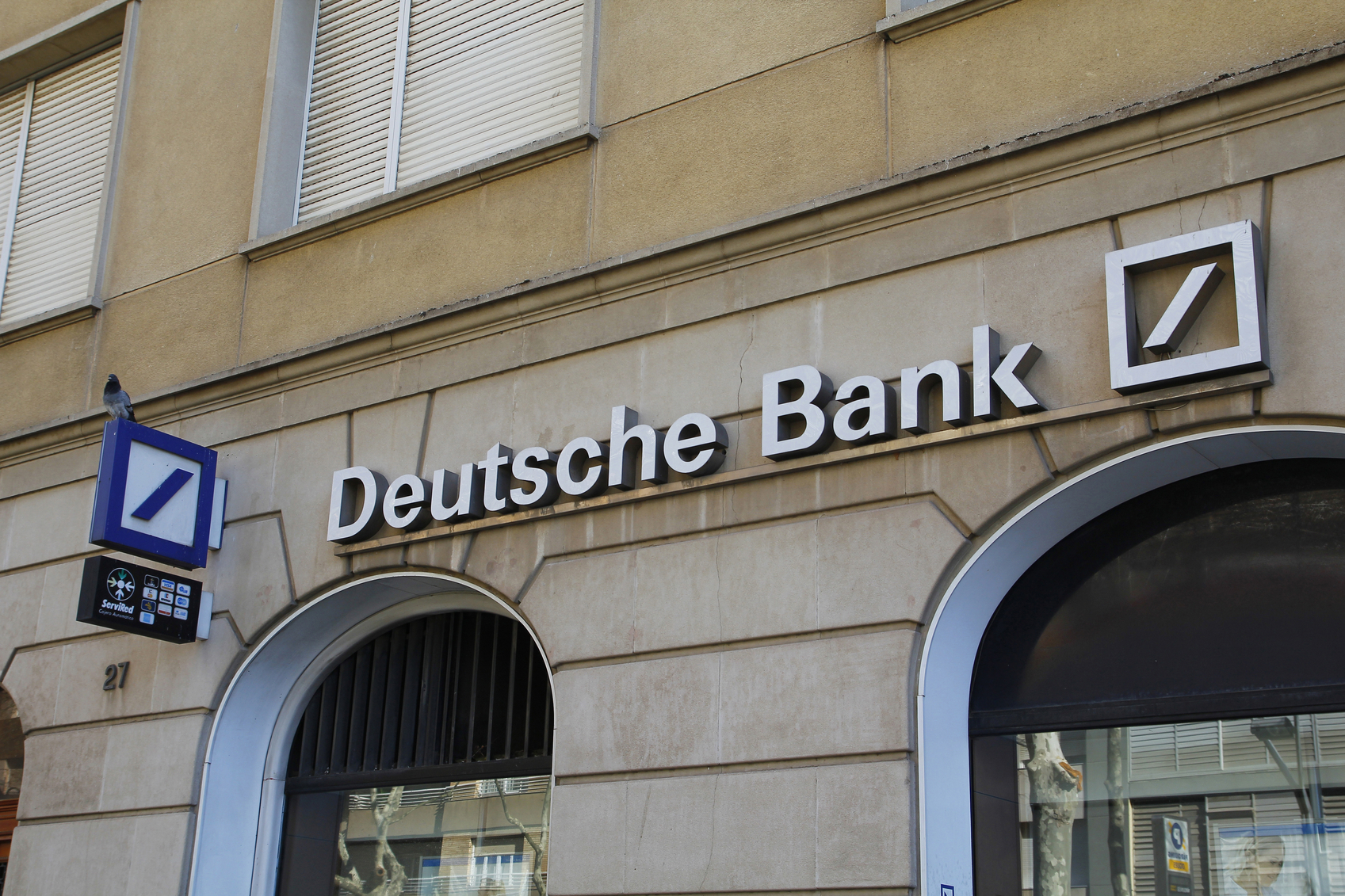 financialounge -  Deutsche Bank Europa non performing loan settore bancario sofferenze bancarie