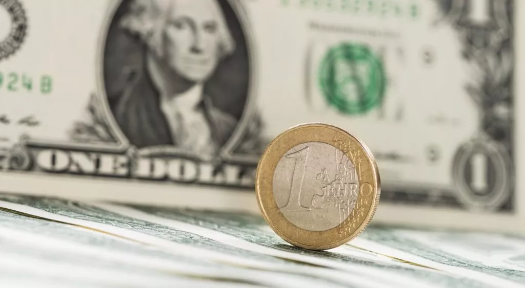 financialounge -  dollaro euro Federal Reserve mercati valutari tassi di interesse