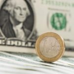 Cambio euro-dollaro, la crescita attesa conta più dei tassi di interesse