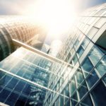 Azioni, cosa fare se le previsioni sugli utili 2017 saranno riviste al ribasso