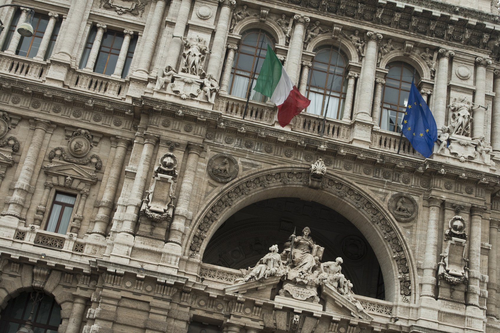 financialounge -  Amundi crescita economica italia PIL settore bancario tassi di interesse Tristan Perrier