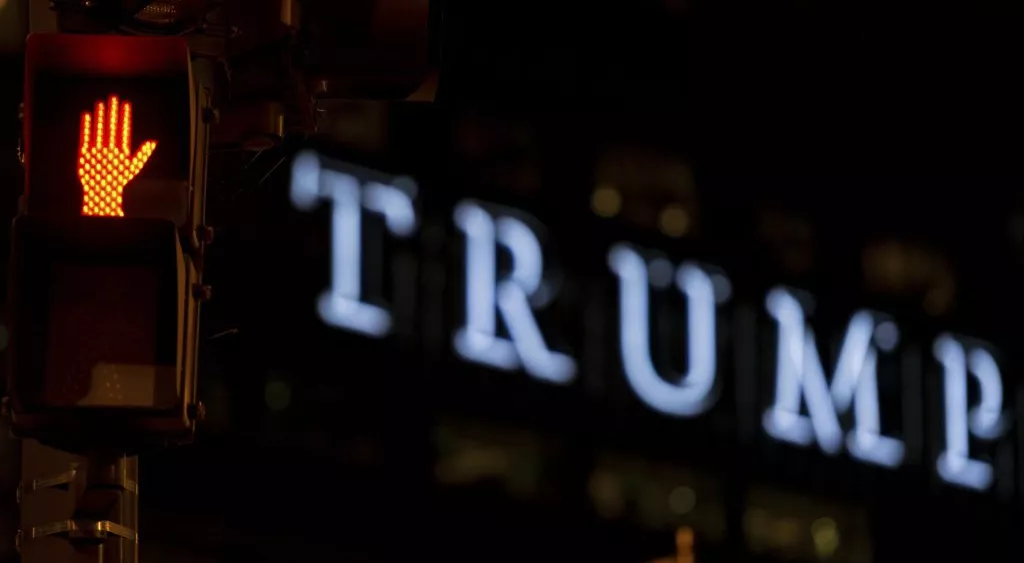 financialounge -  Bank of Japan crescita economica dollaro Donald Trump Federal Reserve infrastrutture Joachim Fels PIMCO USA